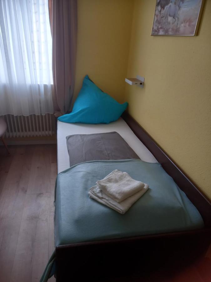 Hotel Wiesbadener Hof Щутгарт Екстериор снимка